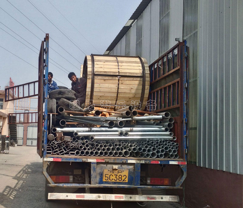 兒童戶外擴展設(shè)備發(fā)往安徽馬鞍山